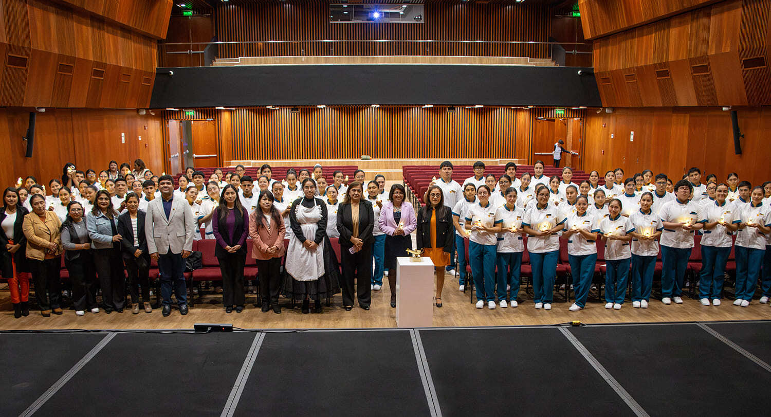 Ceremonia de la Luz: reafirmando la vocación de cuidado