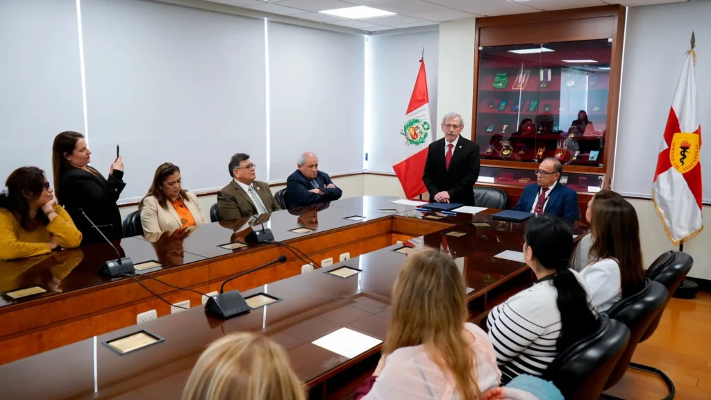 noti-301025-04-famee